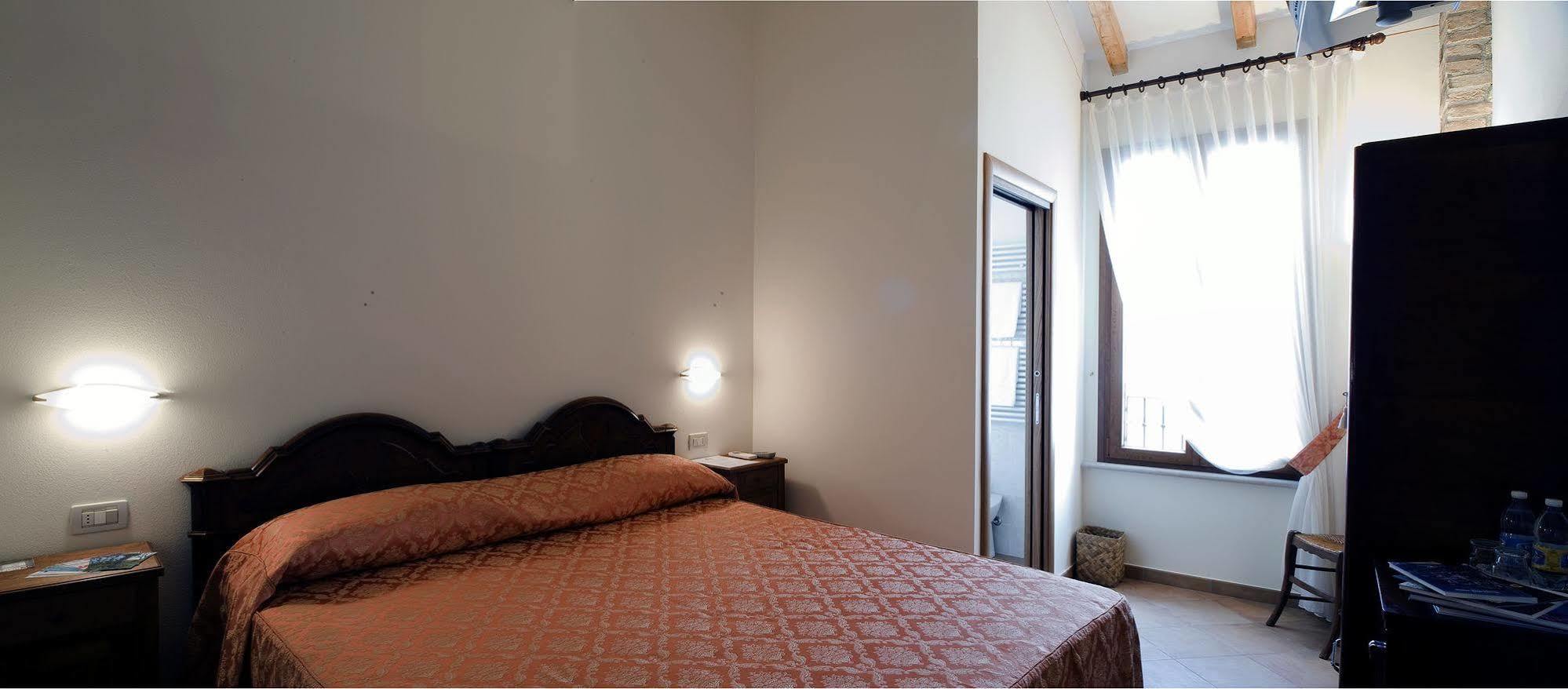 9 Muse Bed And Breakfast Canneto sull'Oglio Exterior photo