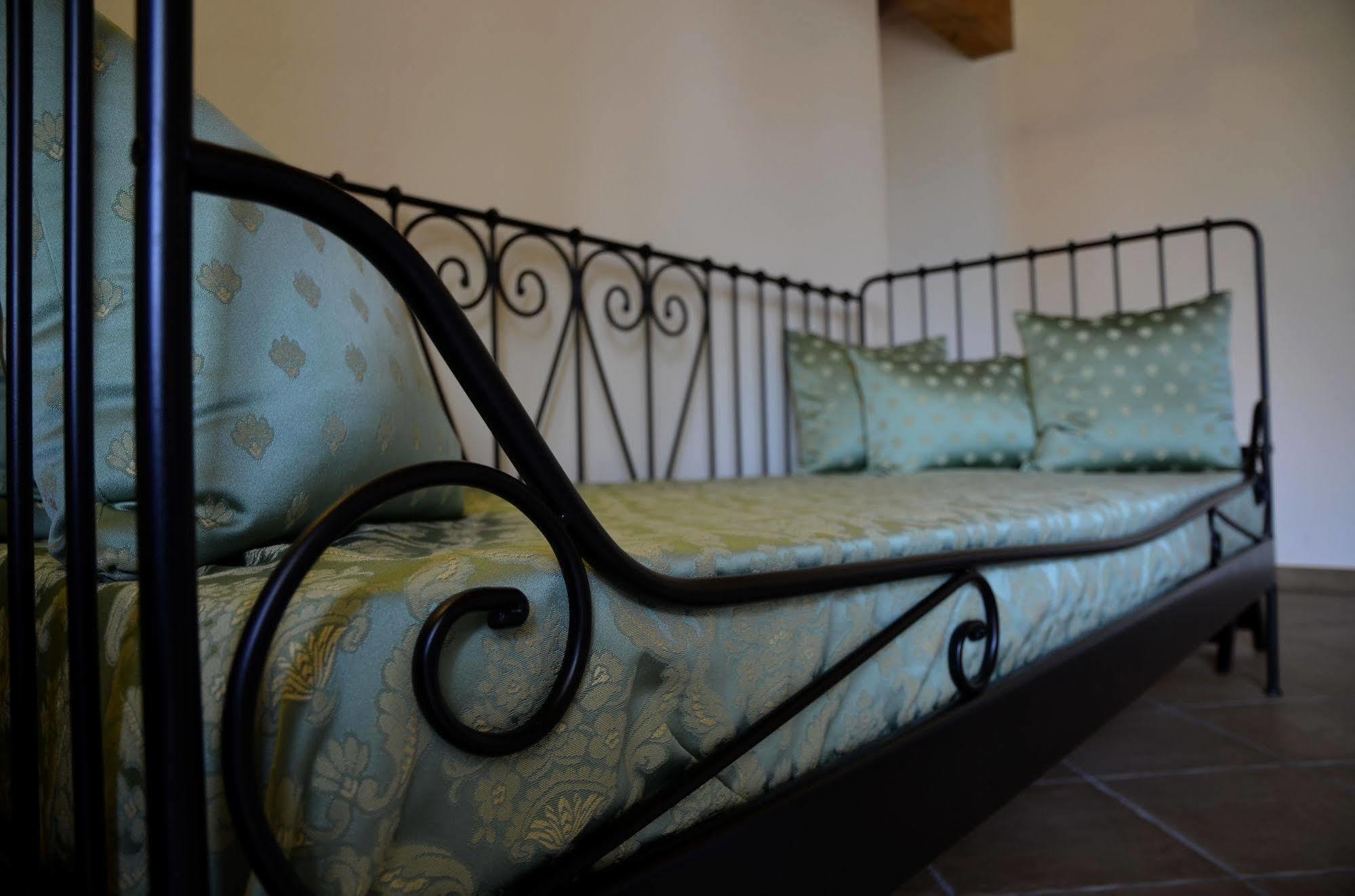 9 Muse Bed And Breakfast Canneto sull'Oglio Exterior photo