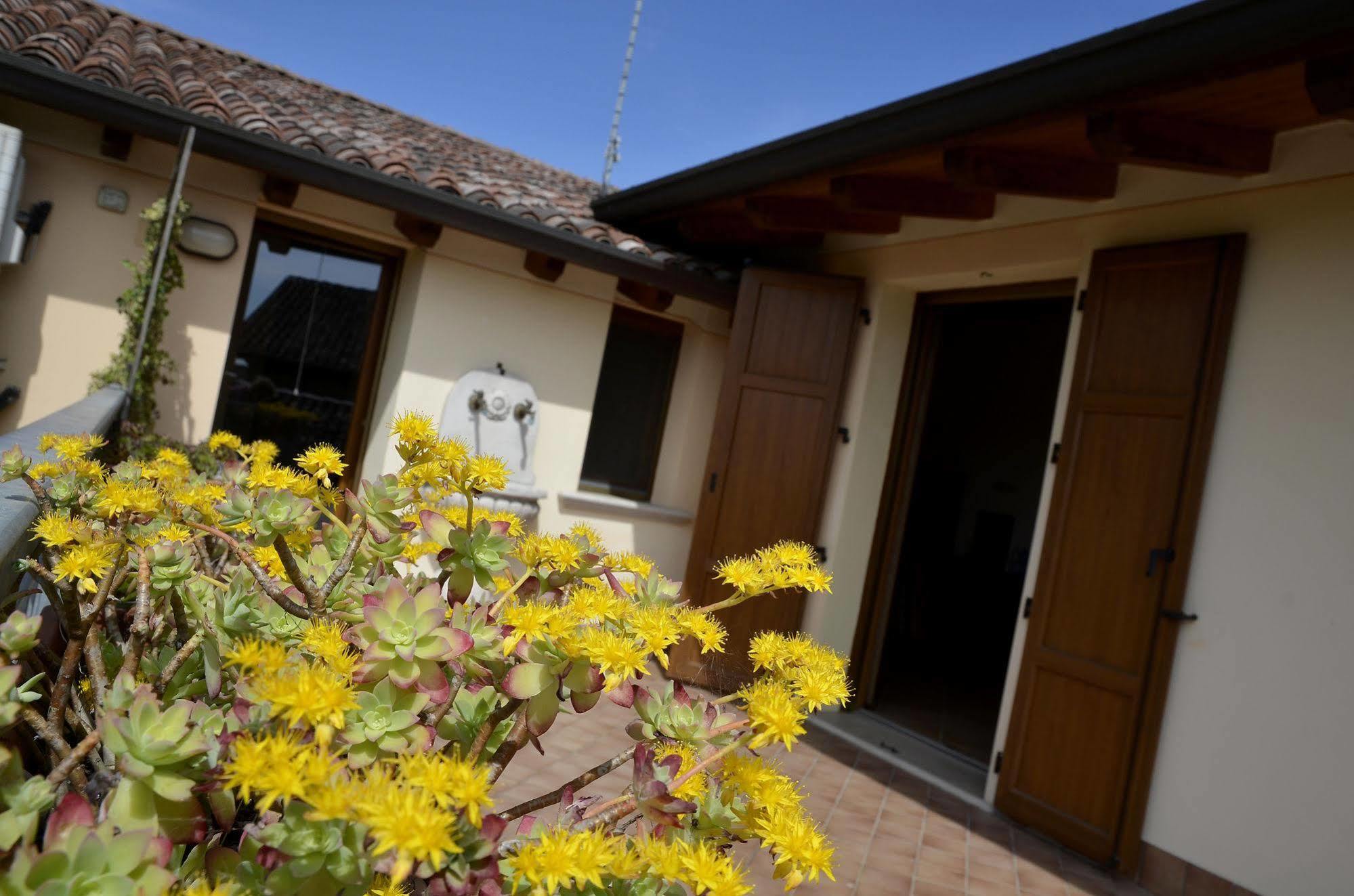 9 Muse Bed And Breakfast Canneto sull'Oglio Exterior photo